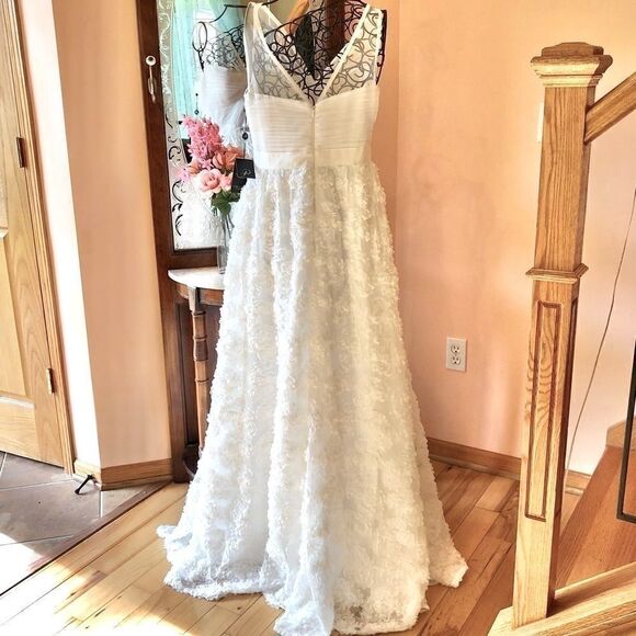 ADRIANNA PAPELL TULLE CHIFFON PETAL GOWN 6 NWT - Picture 8 of 16